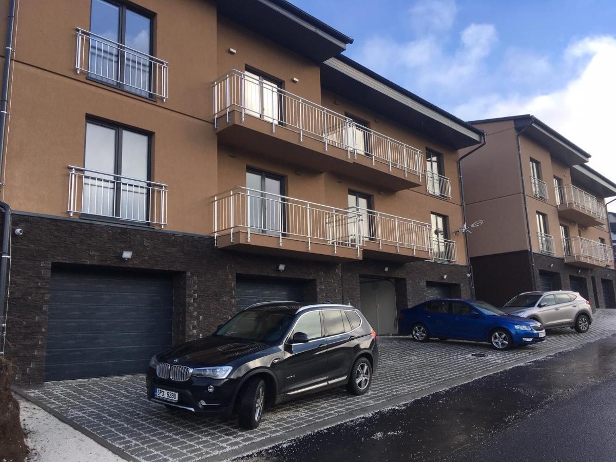 Apartmany Na Vyhledech Loučná pod Klínovcem Dış mekan fotoğraf