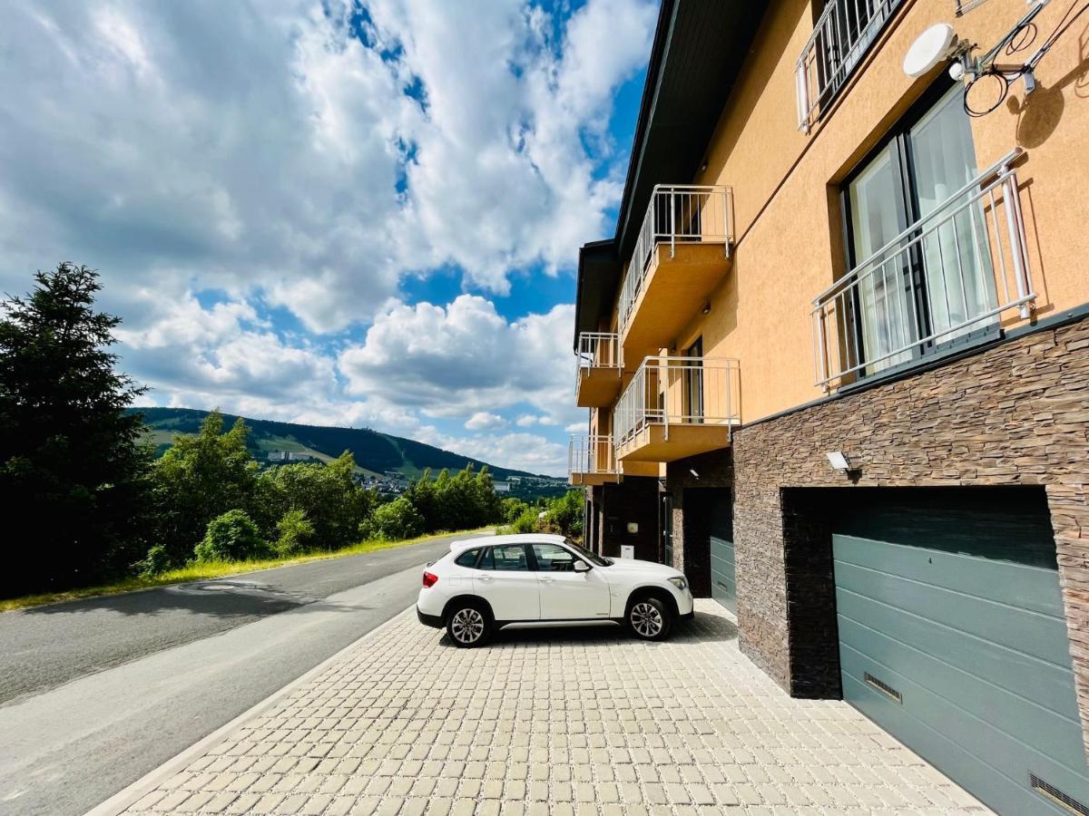 Apartmany Na Vyhledech Loučná pod Klínovcem Dış mekan fotoğraf
